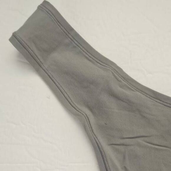 SKIMS V CUT PANTY NWT - Picture 2 of 8